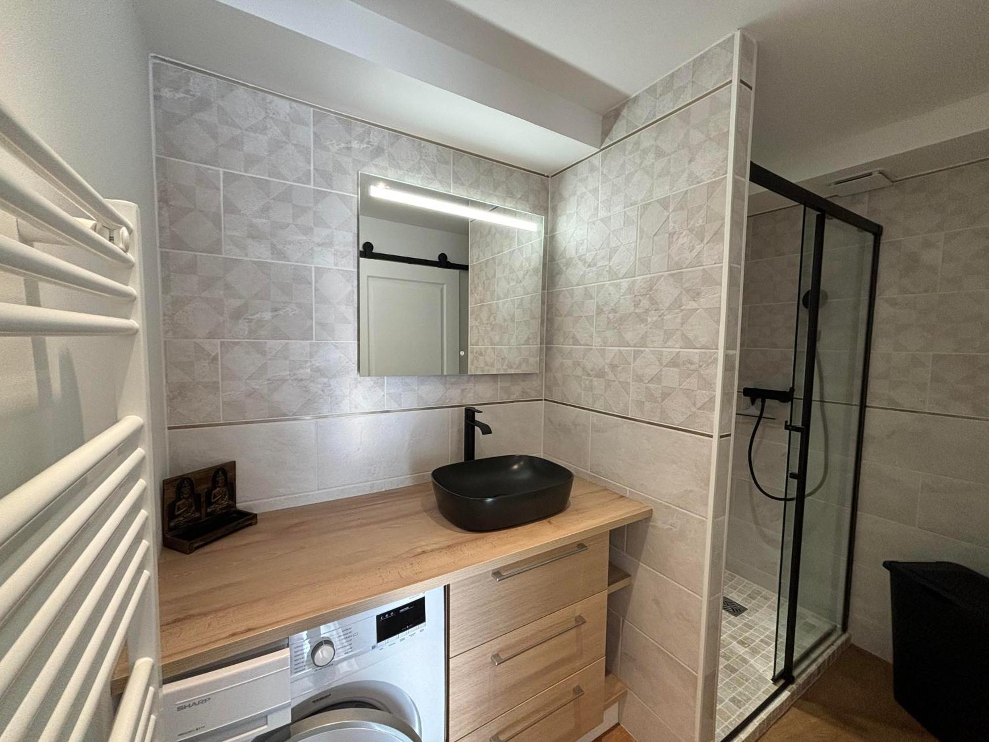 Location D'Un Superbe Appartement Avec Piscine Рокбрюн-сюр-Аржан Екстер'єр фото